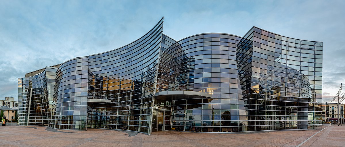 Explore Christchurch Art Gallery Te Puna o Waiwhetū