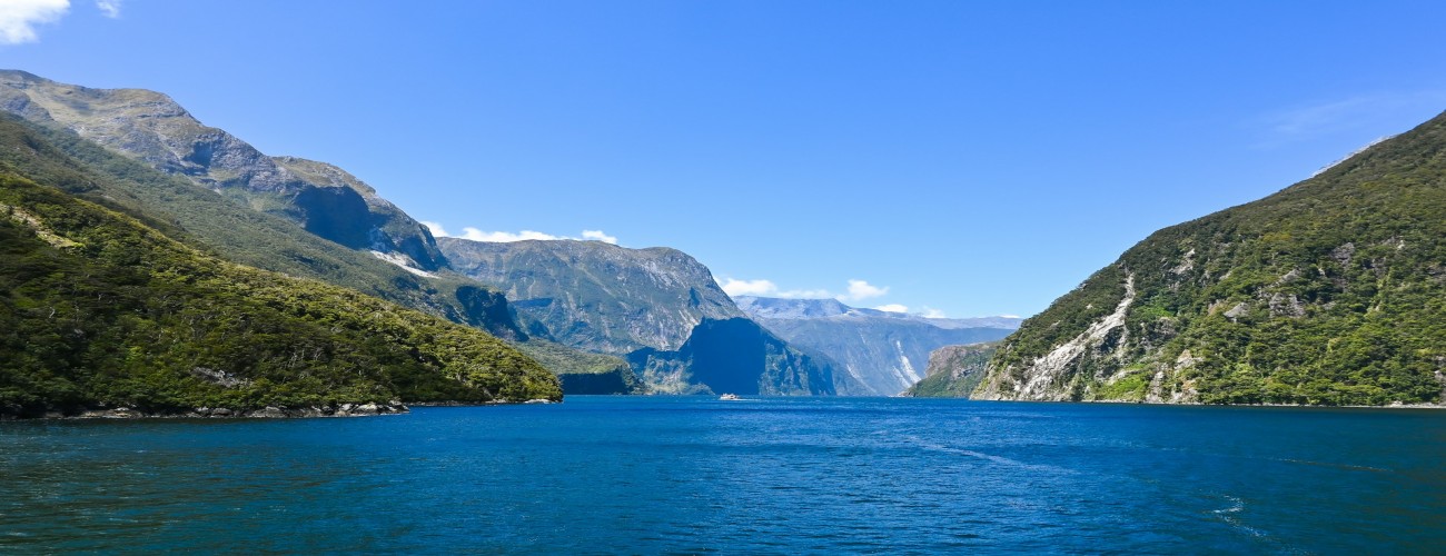Exploring the Natural Wonders of Fiordland National Park