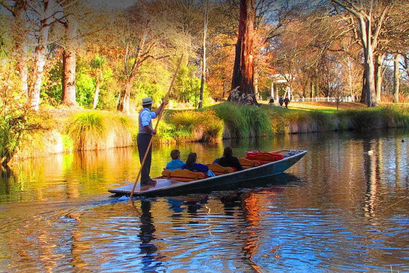 Explore Punting on the Avon in Christchurch